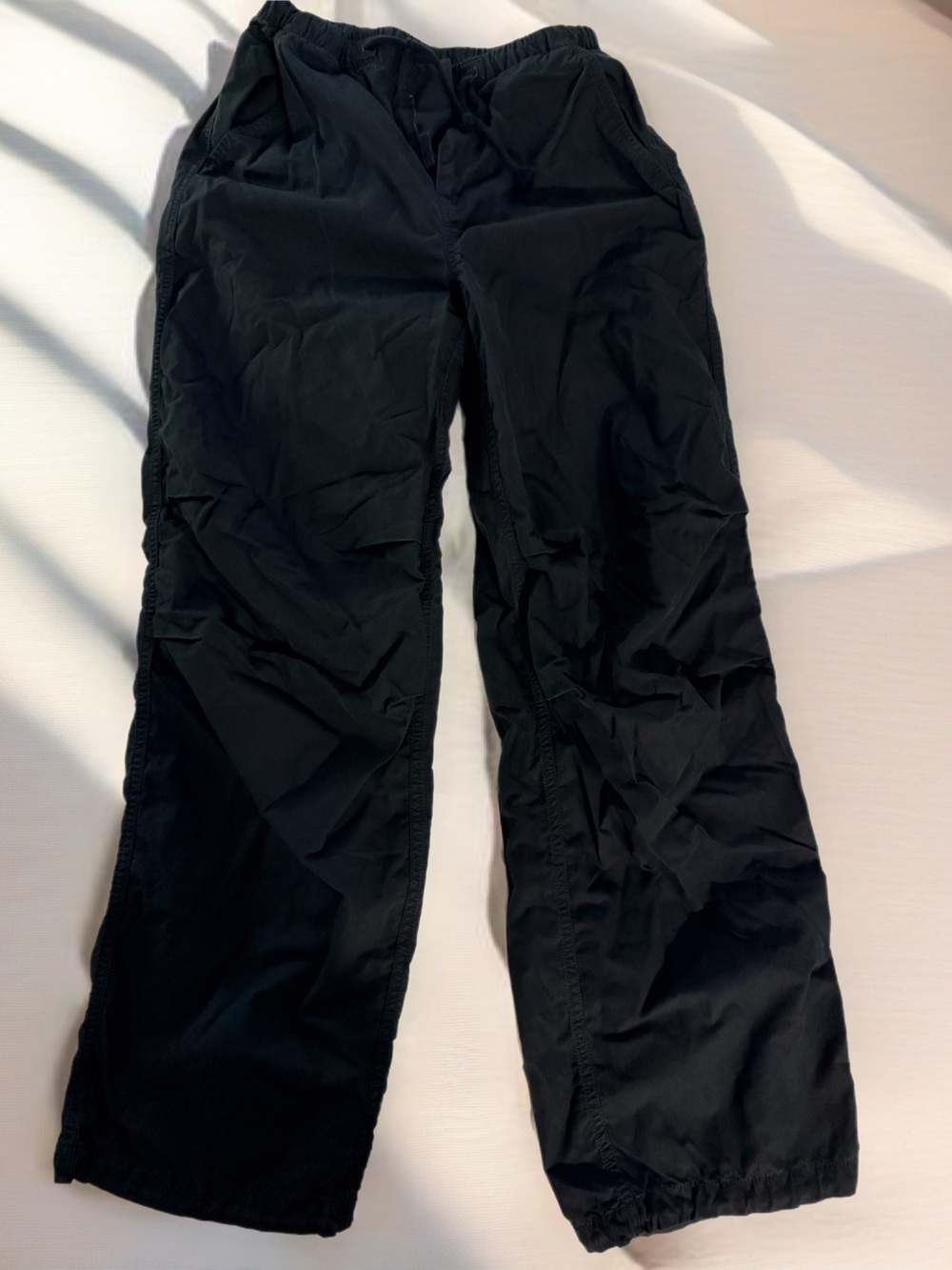 Aritzia TNA Surplus Division Black Parachute Cargo Pants Drawstring XS